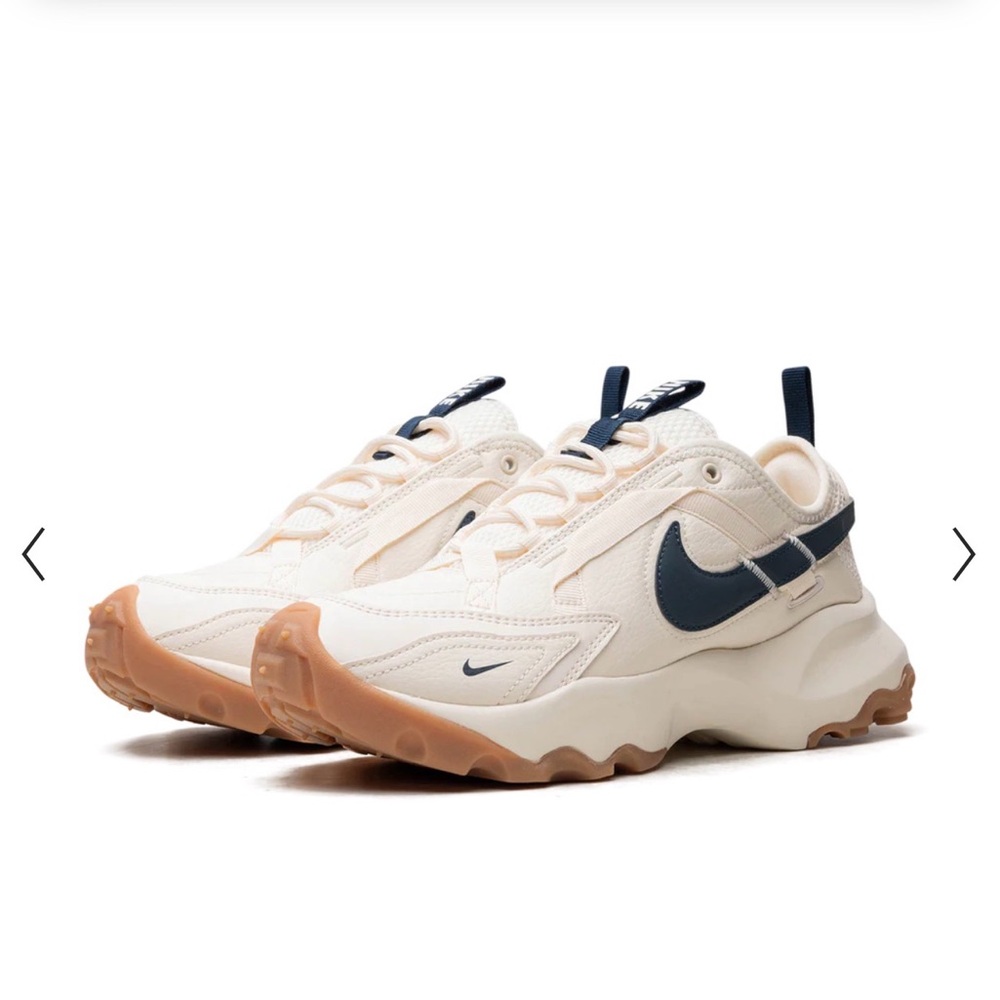 Nike TC 7900